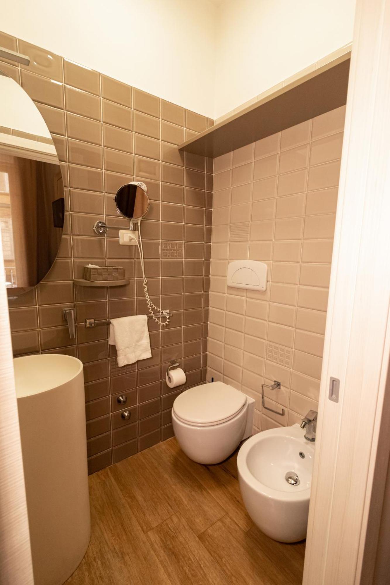 Duomo Luxury Suites Napoli Exterior foto