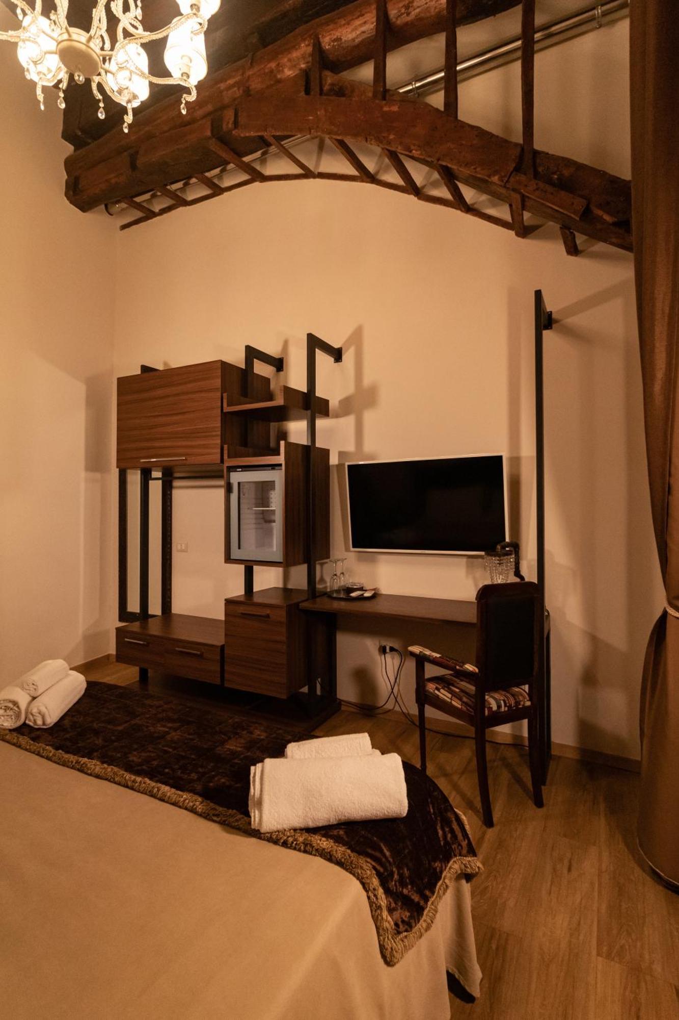 Duomo Luxury Suites Napoli Exterior foto