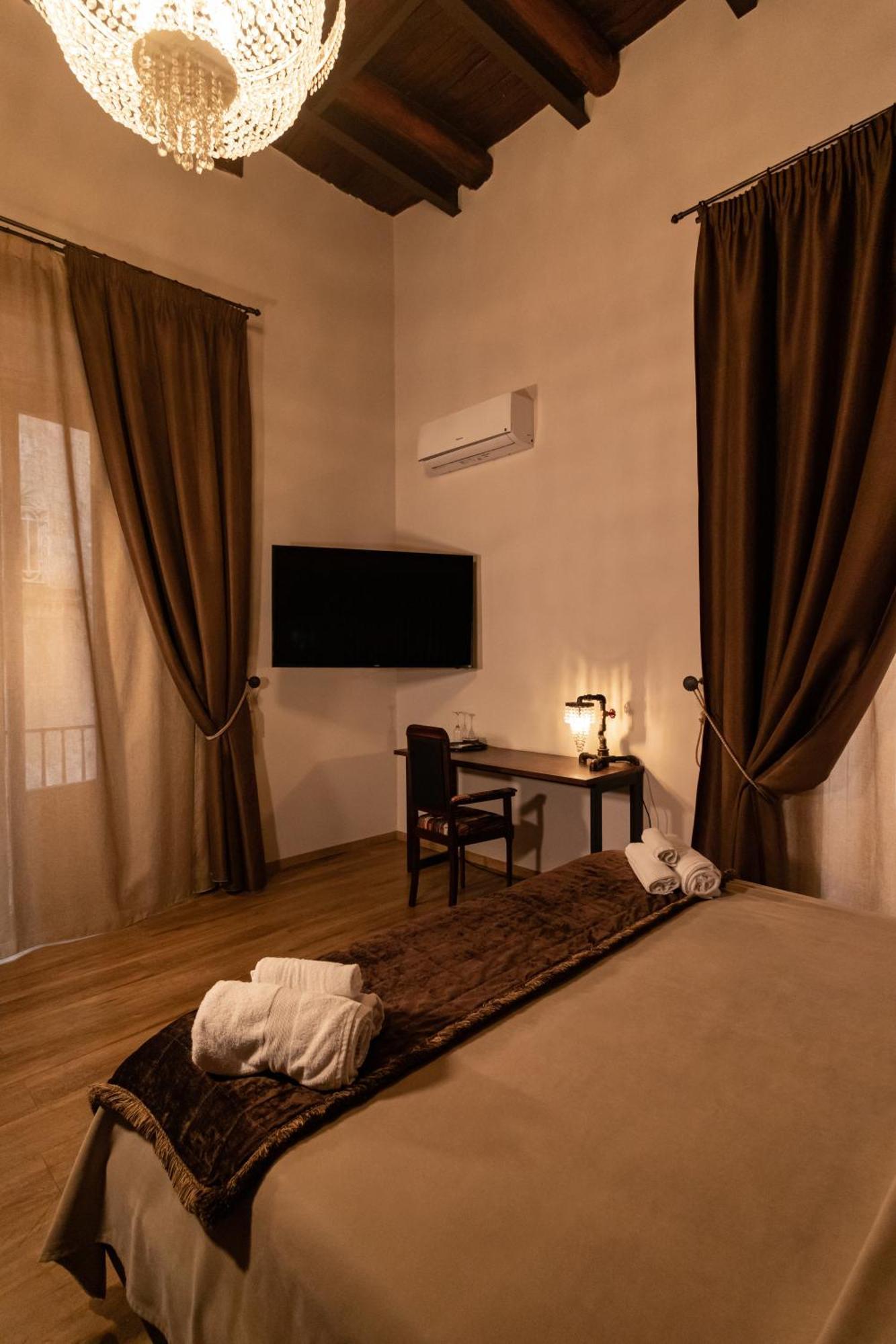 Duomo Luxury Suites Napoli Exterior foto